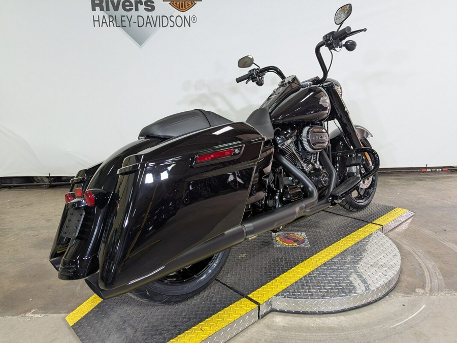 2025 Harley-Davidson Road King Special Vivid Black