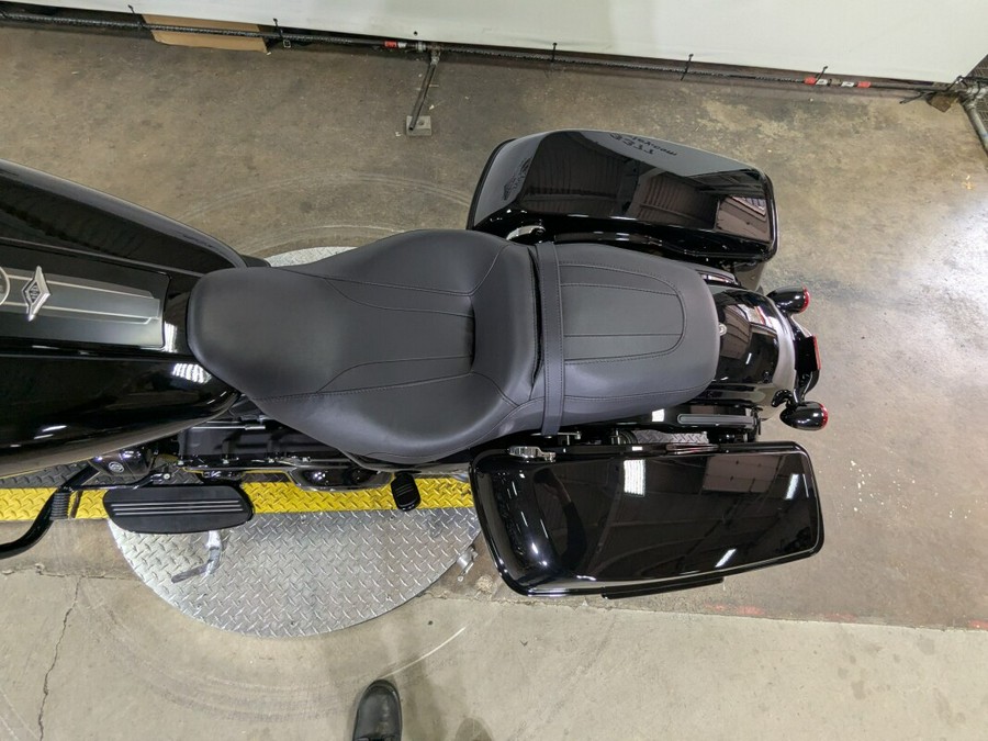 2025 Harley-Davidson Road King Special Vivid Black
