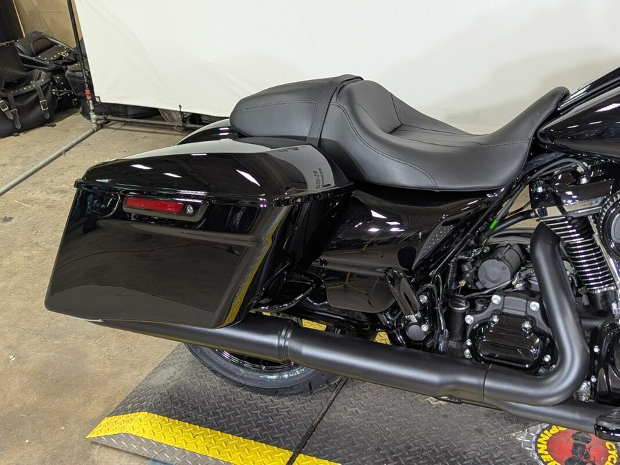 2025 Harley-Davidson Road King Special Vivid Black
