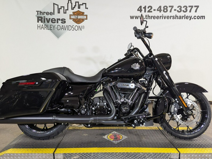 2025 Harley-Davidson Road King Special Vivid Black