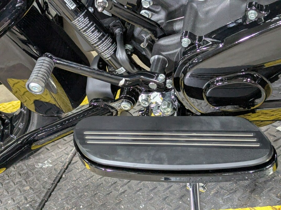 2025 Harley-Davidson Road King Special Vivid Black