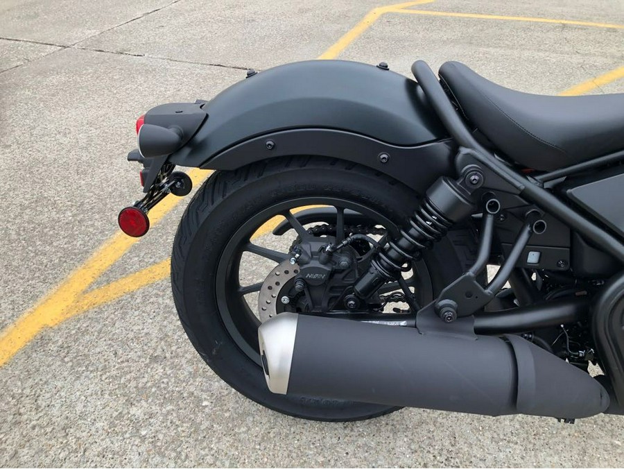 2026 Honda REBEL 300 E-CLUTCH