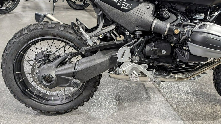 2026 BMW R 12 G/S Night Black Matte