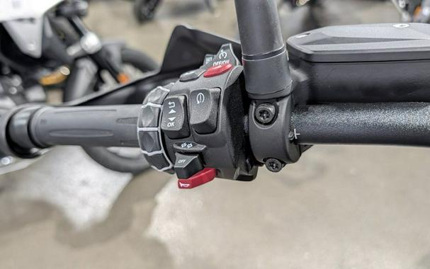 2026 BMW R 12 G/S Night Black Matte