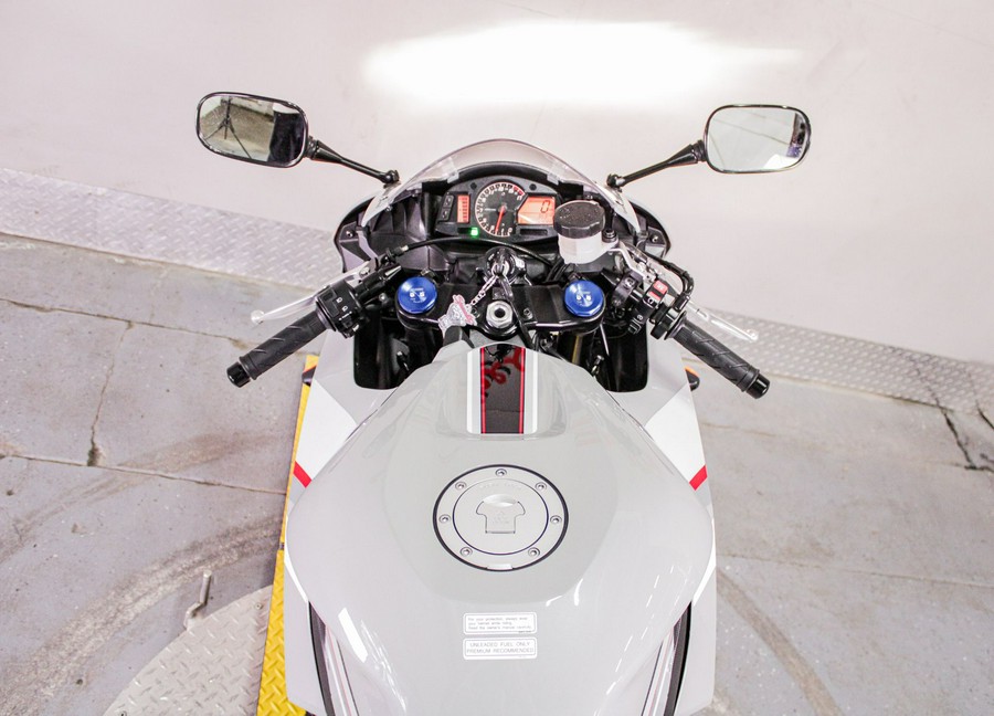 2025 Honda CBR600RR ABS