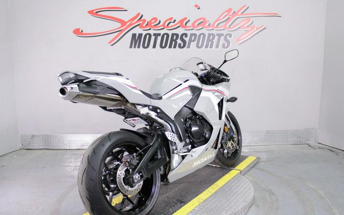 2025 Honda CBR600RR ABS