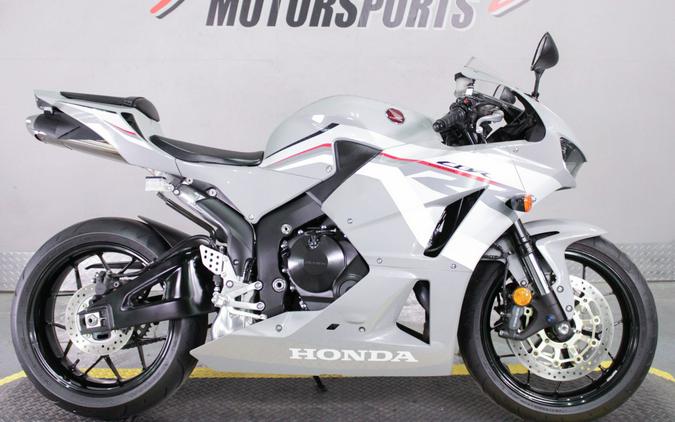2025 Honda CBR600RR ABS