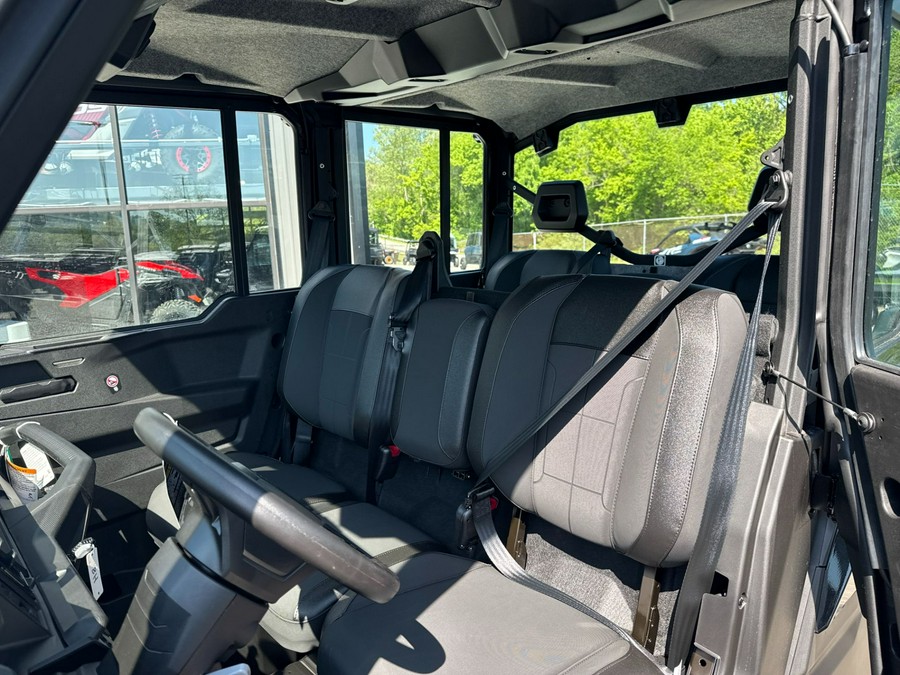 2026 Can-Am Defender MAX XT CAB HD11