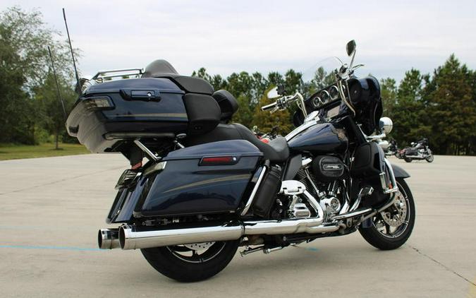 2018 Harley-Davidson® FLHTKSE - CVO™ Limited 115th Anniversary