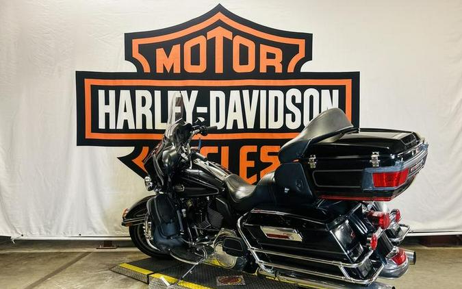 2011 Harley-Davidson® FLHTCU - Ultra Classic® Electra Glide®