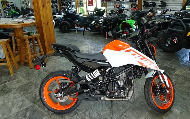 2024 KTM 250 Duke