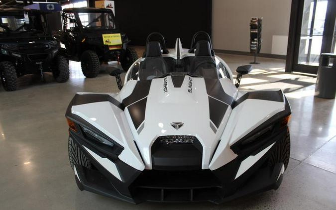 2026 Polaris® SLINGSHOT SL WHITE MANUAL DRIVE
