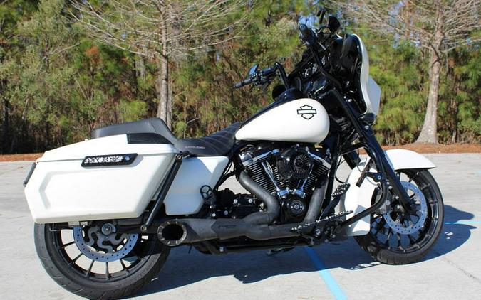 2018 Harley-Davidson® FLHXS - Street Glide® Special