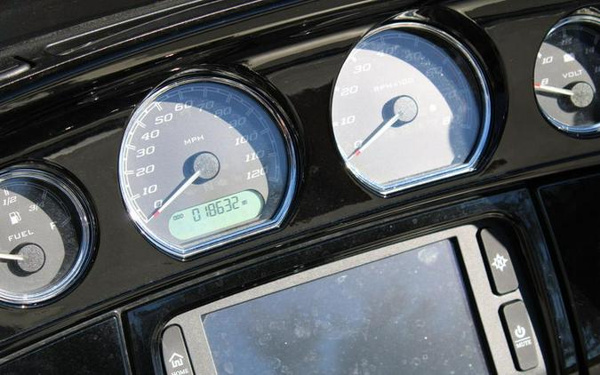 2018 Harley-Davidson® FLHXS - Street Glide® Special