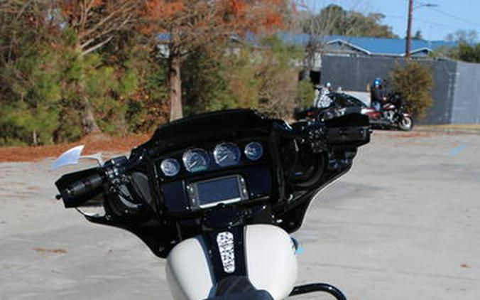 2018 Harley-Davidson® FLHXS - Street Glide® Special