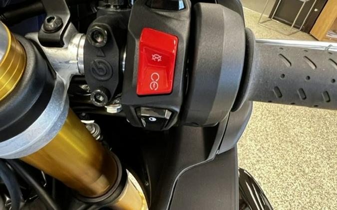 2022 Aprilia RSV4 Factory 1100