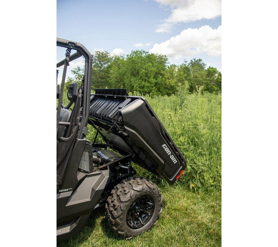 2026 Can-Am® Defender MAX DPS HD7 Compass Green