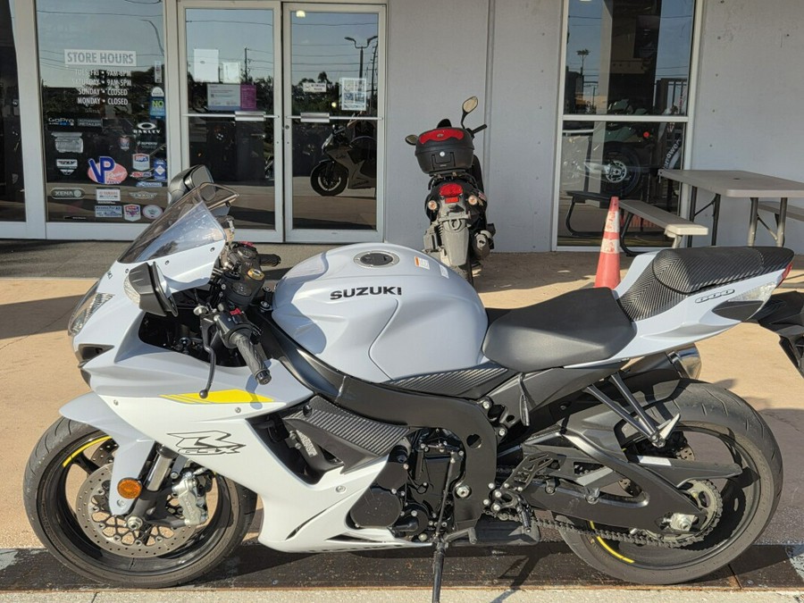 2022 Suzuki GSX-R600