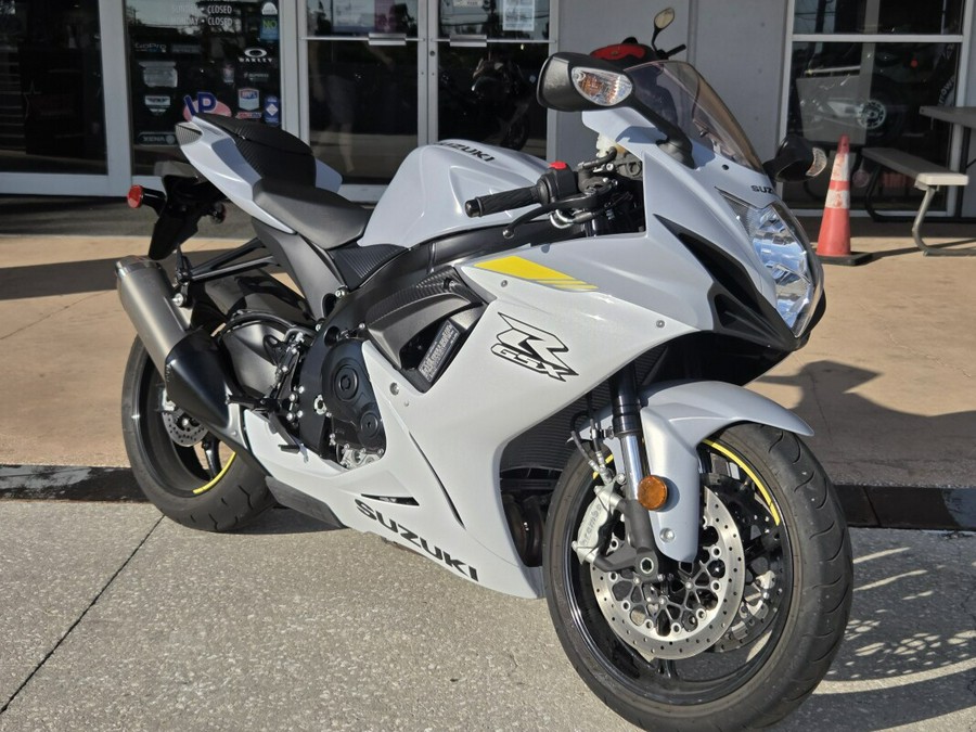 2022 Suzuki GSX-R600