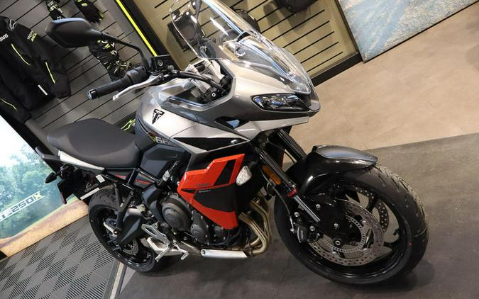 2026 Triumph Tiger Sport 660 Silver ice / Intense orange