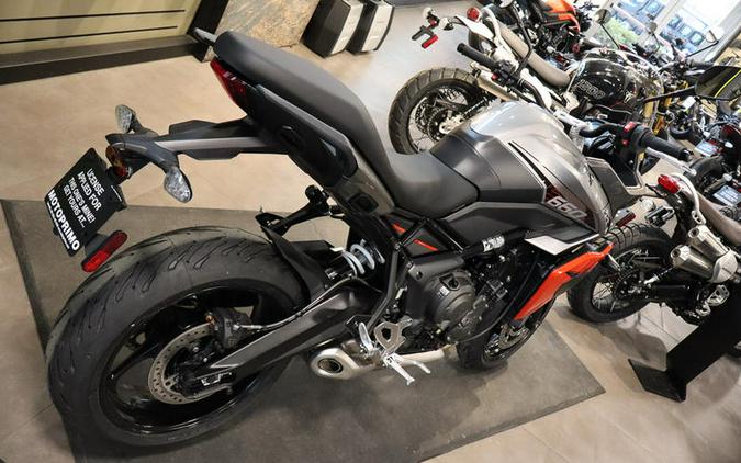 2026 Triumph Tiger Sport 660 Silver ice / Intense orange