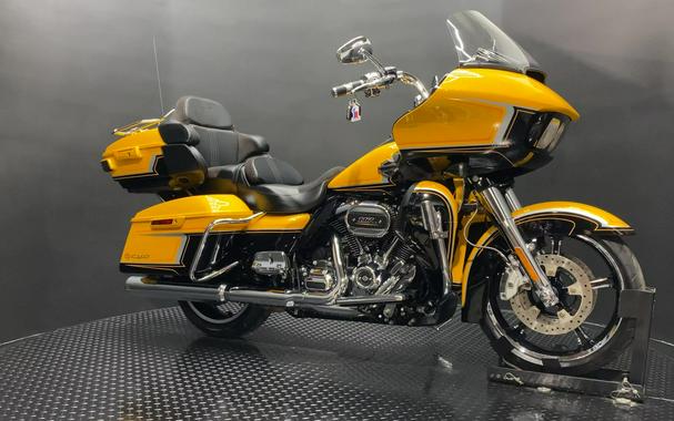 2022 Harley-Davidson® FLTRKSE - CVO™ Road Glide® Limited