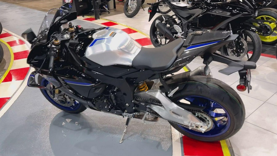 2026 Yamaha YZF-R1M