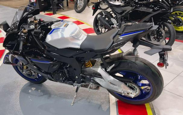 2026 Yamaha YZF-R1M