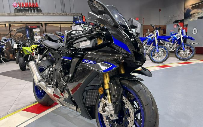 2026 Yamaha YZF-R1M