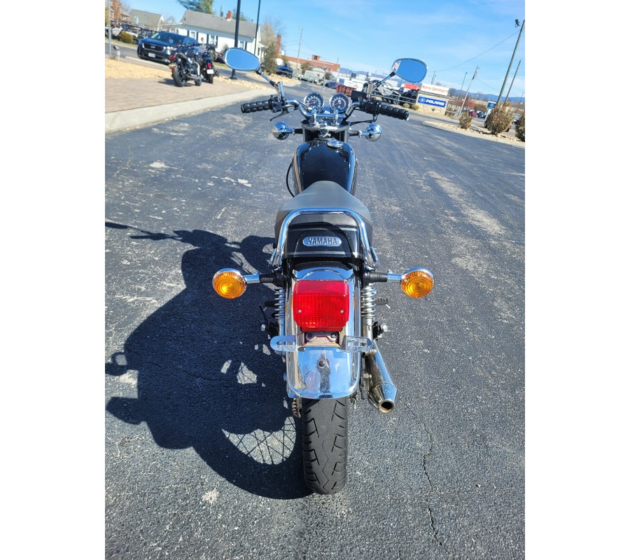 2016 Yamaha SR400