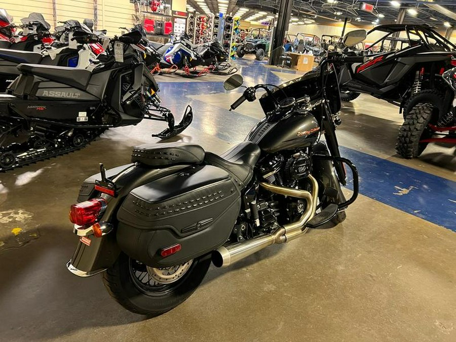 2019 Harley-Davidson® FLHCS - Heritage Classic 114