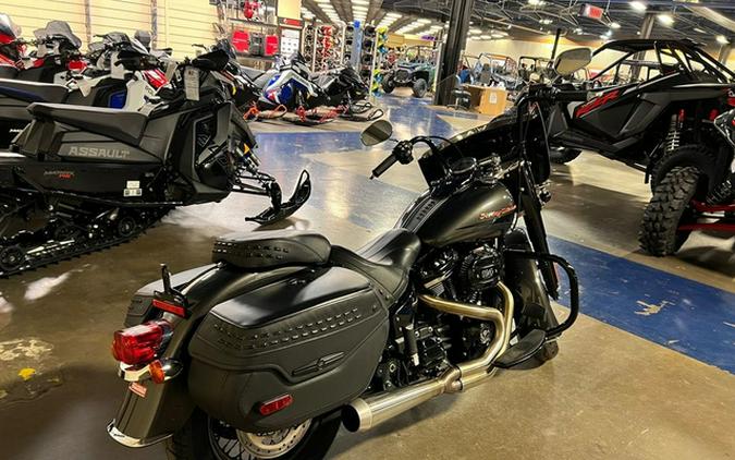 2019 Harley-Davidson FLHCS - Heritage Classic 114