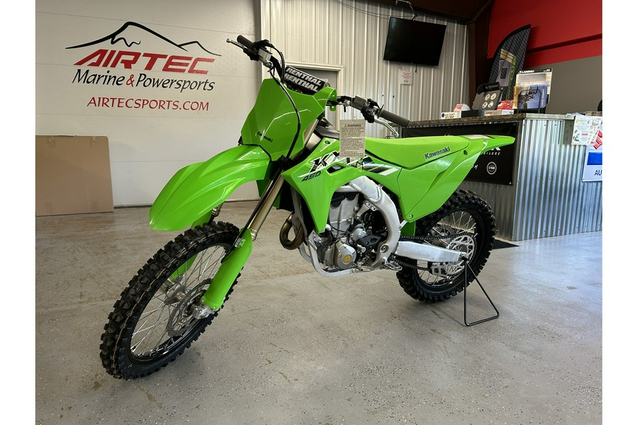 2025 Kawasaki KX™ 450, LIME