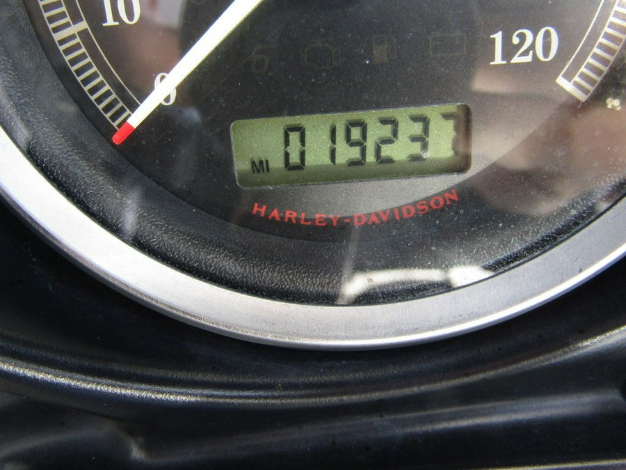 2013 Harley-Davidson® FLHTCU - Electra Glide® Ultra Classic®