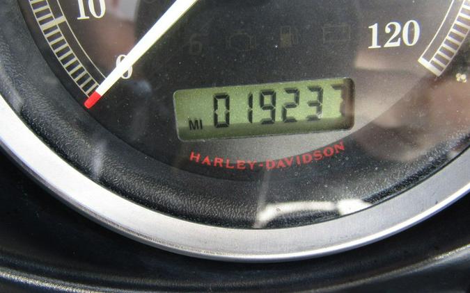 2013 Harley-Davidson® FLHTCU - Electra Glide® Ultra Classic®