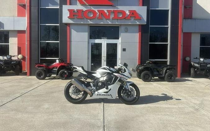 2025 Honda CBR1000RR ABS