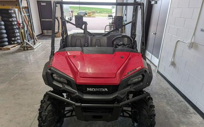 2021 Honda Pioneer 1000 Deluxe