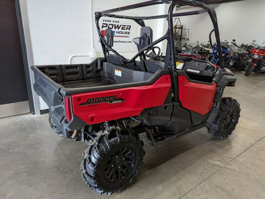 2021 Honda Pioneer 1000 Deluxe