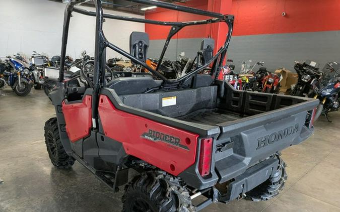 2021 Honda Pioneer 1000 Deluxe