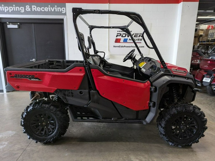 2021 Honda Pioneer 1000 Deluxe