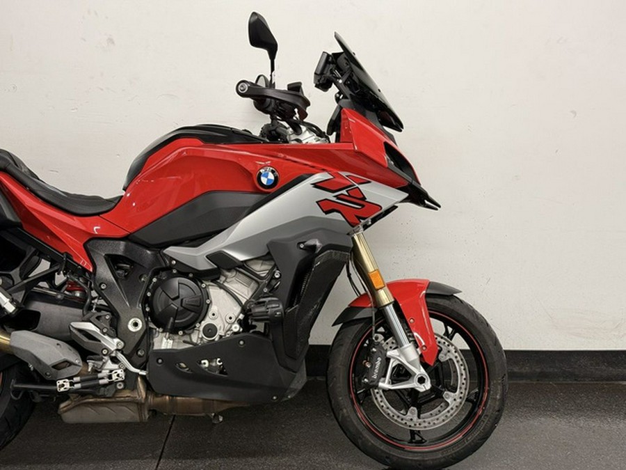 2020 BMW S 1000 XR Racing Red with White Aluminum Metallic Matte 1000 XR Racing Red With White Aluminum Metallic