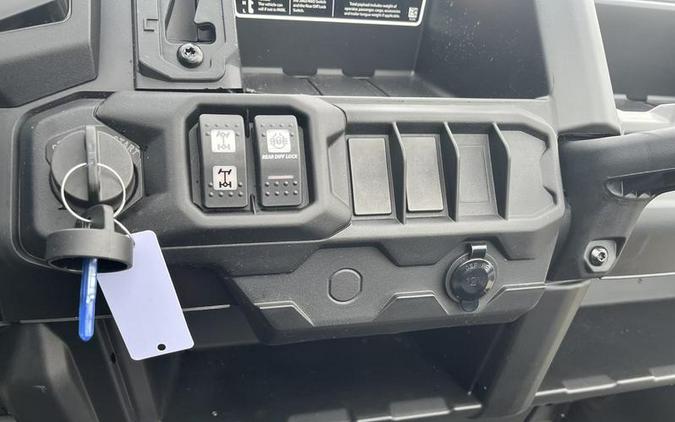 2026 Can-Am® Defender DPS HD10