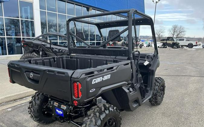 2026 Can-Am® Defender DPS HD10