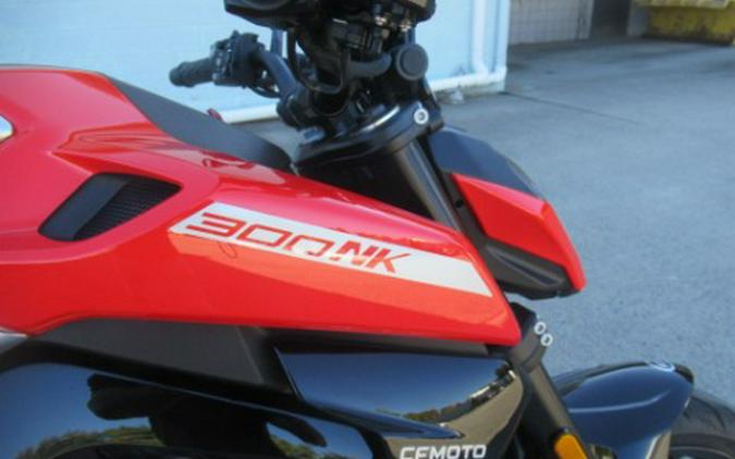 2024 CFMOTO 300NK
