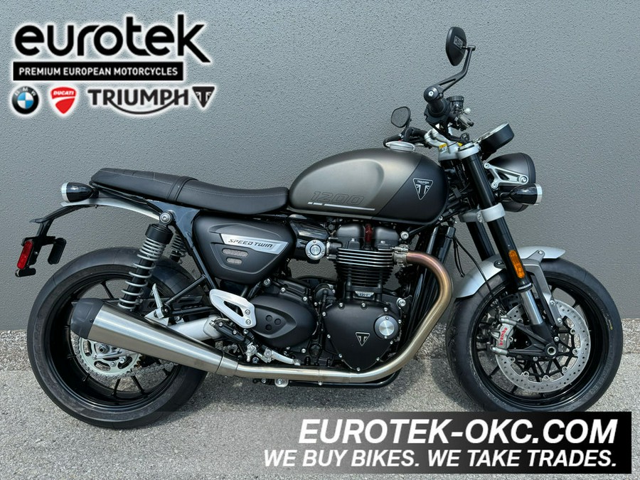 2024 Triumph Speed Twin 1200 Matte Ironstone/Matte Storm Grey