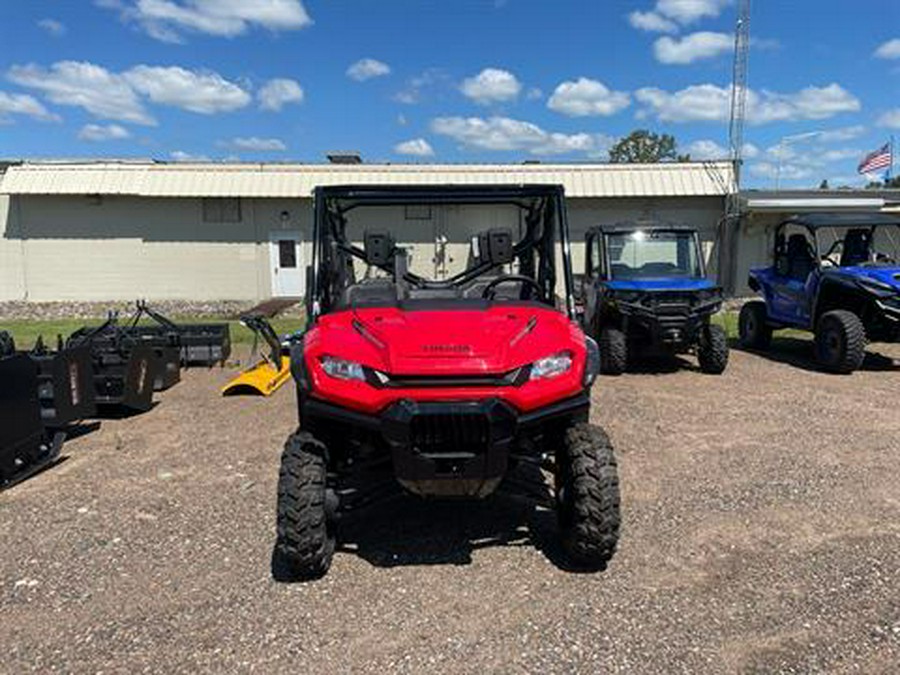 2023 Honda Pioneer 1000-6 Deluxe Crew