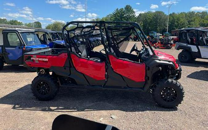 2023 Honda Pioneer 1000-6 Deluxe Crew