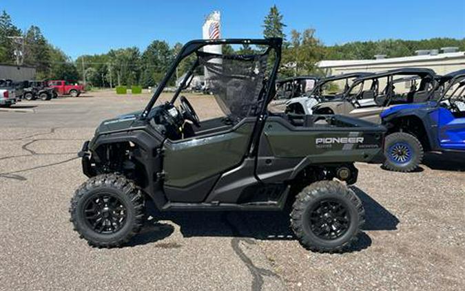 2024 Honda Pioneer 1000 Deluxe