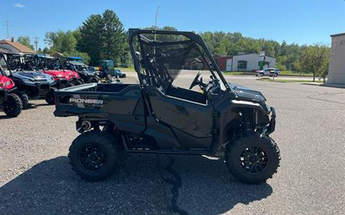 2024 Honda Pioneer 1000 Deluxe