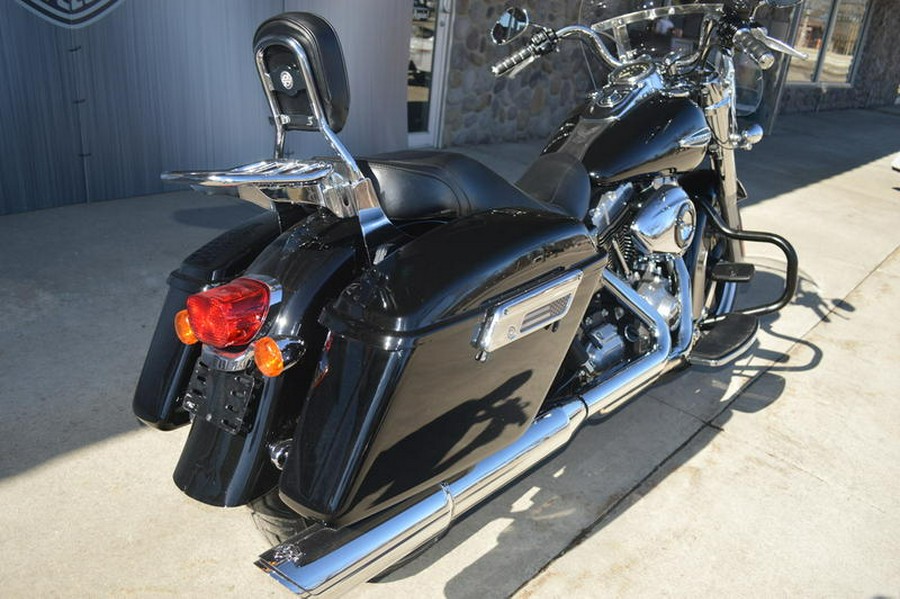 2015 Harley-Davidson® FLD - Dyna® Switchback™